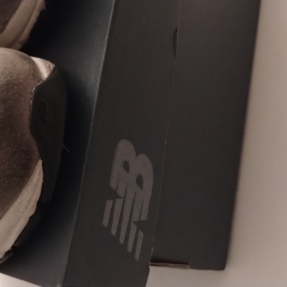 Kids New Balance - Picture 2 of 4